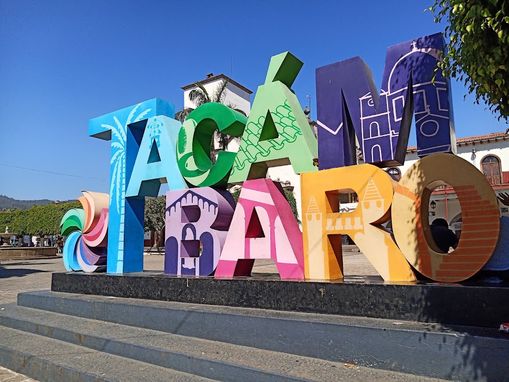 Plaza De Tacámbaro foto 1