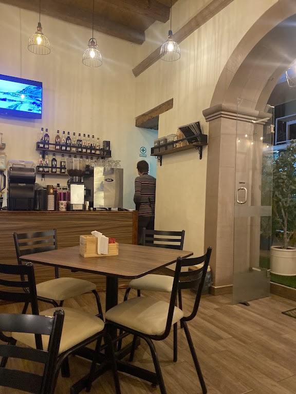 Cafetería La Plazuela foto 1