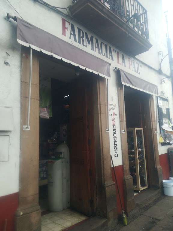 Farmacia la Paz foto 1
