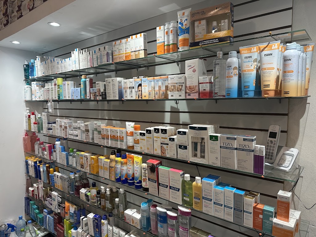 FARMACIA JUAN PABLO II foto 1