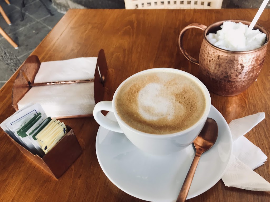 Loretta Café Colonial