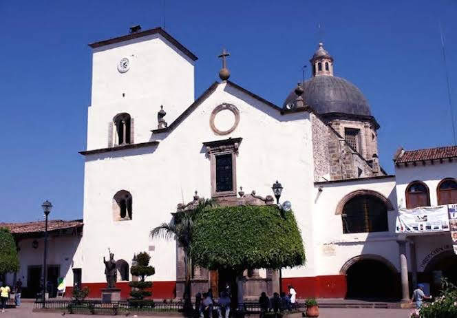 Pueblo mágico Tacambaro foto 1
